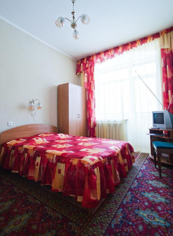 Hotel Iskozh Kirov  Phòng bức ảnh